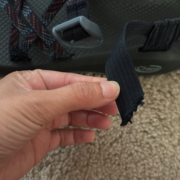 Chaco Black and Multicolor Strappy Sandals size W 9 - Picture 4 of 7